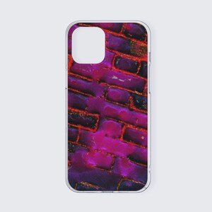 Luxury phone cover for iPhone 13, in fun and fresh design.