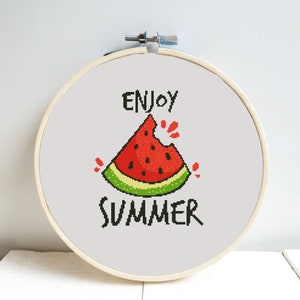 Disfruta de las letras de verano Patrón de punto de cruz Gráfico DMC Dos variaciones de color Gráfico de bordado de aguja Descarga instantánea en PDF imprimible