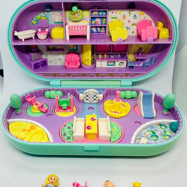 1992 Polly Pocket Babysitting Stamper Compact