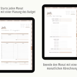 Op de afbeelding: Twee digitale tabletschermen die een budgetplanner sjabloon tonen. Het linker scherm toont een maandelijkse budgetplanner met secties voor inkomsten en uitgaven. Het rechter scherm toont een maandelijkse budgetsamenvatting met secties voor variabele kosten, sinking funds en een maandelijkse samenvatting. De tekst op het linker scherm luidt "Juli einnahmen & Ausgaben" en de tekst op het rechter scherm luidt "Juli monats-abrechnung".