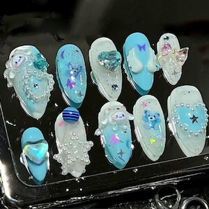 Breloque pour bébé, autocollant ours bleu clair à presser sur les ongles, faux ongles élégants de l&#39;année 2000 faits main, ongles de luxe, ongles à presser personnalisés, ongle acrylique pour fête