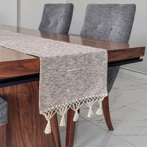 Handwoven table runner on a pedal loom by artisans from Oaxaca / Handmade table runner in Mexico / Woven table runner textiles