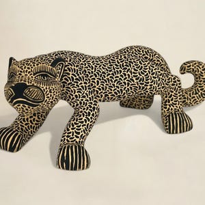 Hand-painted clay jaguar by artisans from Chiapas / Mexican clay decorative piece / Mexican art