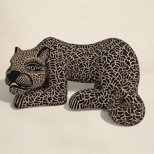 Hand-painted clay jaguar by artisans from Chiapas / Mexican clay decorative piece / Mexican art