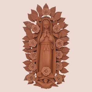 Virgen de Guadalupe de barro México/ Virgen de Barro Pastillaje/ Virgen de barro hecha a mano por artesanos de México/ Mexico Pottery