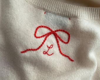 Personalized Embroidered Cashmere Sweater – Custom Ribbon & Initial | Hand-Stitched Pullover