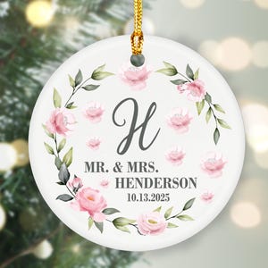 Mr & Mrs Ornament, Personalized Wedding Ornament, Newlywed Gift, Christmas Ornament, Gift For Couple, Anniversary Gift