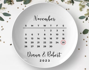 Wedding Calendar Plate, Personalized Newlywed Gift, Custom Wedding Date, Engagement Gift For Couple, Save The Date, Mr And Mrs