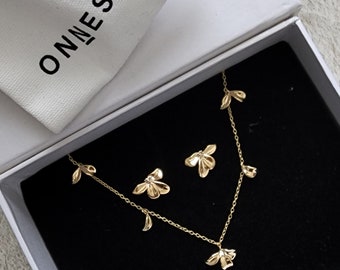 14k Gold Vermeil Flower 925 Sterling Silver Chocker Necklace and  Flower Stud Earrings Set, Perfect Gift Set