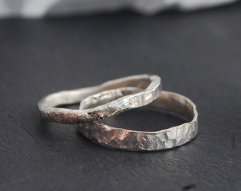 Hammered wedding band set of 2.  Silver Simple wedding band, his and hers rings. Couple ring set.
