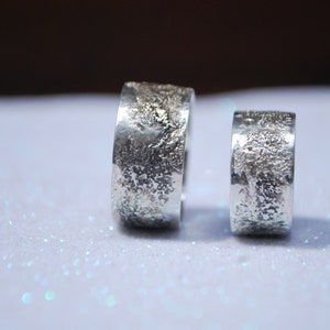 Rustikaler Ehering 2er Set Baumrinde Ringe aus Sterling Silber. Breites Versprechen Ring Set. Bild 8