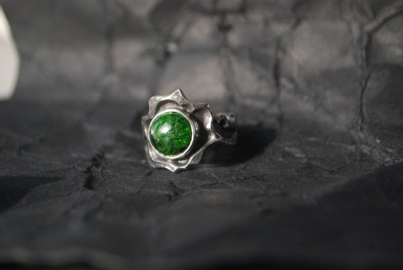 Artisan Green chrome diopside ring OOAK. Nature inspired silver ring 8 size sun green stone ring. image 3