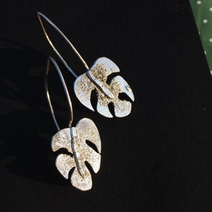 Handmade silver monstera earrings, tropical jewelry silversmith vacation earrings sterling silver. image 9