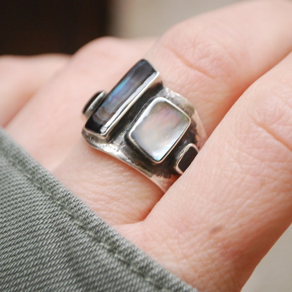 Geometric cocktail ring modern silver wide band rin with Mother of pearl. Artisan statement gemstone ring.