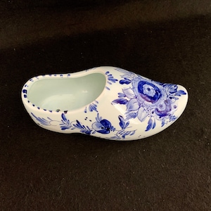 Delfts Blauw Hand Painted Porcelain Dutch Shoe