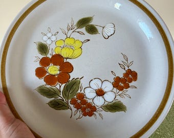 Vintage Stoneware Plates Mountain Wood Collection Trellis Blossom