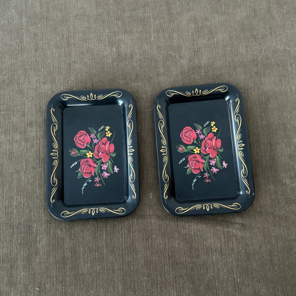 Tole Trays Floral Design set of 2