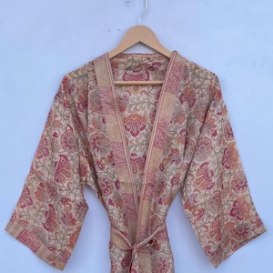 Pure Silk Kimono, Indian Handmaid Silk Kimono, Floral Silk Kimono Robe For Women&#39;s, Silk Cover Up, Kimono Night Dress, Plus Size Kimono
