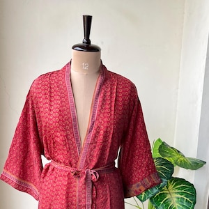 Beautiful Red Pure Silk Kimono Women&#39;s Wear Kimono Robe New Silk Bridesmaid Kimono Boho Beach Wear Bikini Wrap Up Kimono Robe