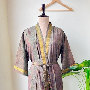 Pure Silk Indian Kimono for Women, Lightweight Boho Robe, Elegant Loungewear, Summer Cover Up, Soft Breathable Wrap, Gift for Her