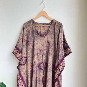Beautiful Silk Kaftan Dress, Boho Loungewear Kaftan, Recycled Silk Sari Kaftan, Silk House Robe Use To Daily Wear Kaftan
