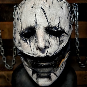 Porcelain V2 - Half Mask