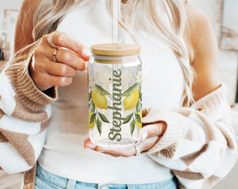 Vaso para beber con forma de limones personalizado con tapa de madera, taza para café helado, regalo de fiesta, regalo de cumpleaños, regalo para hija, amante de la fruta, vaso para té helado