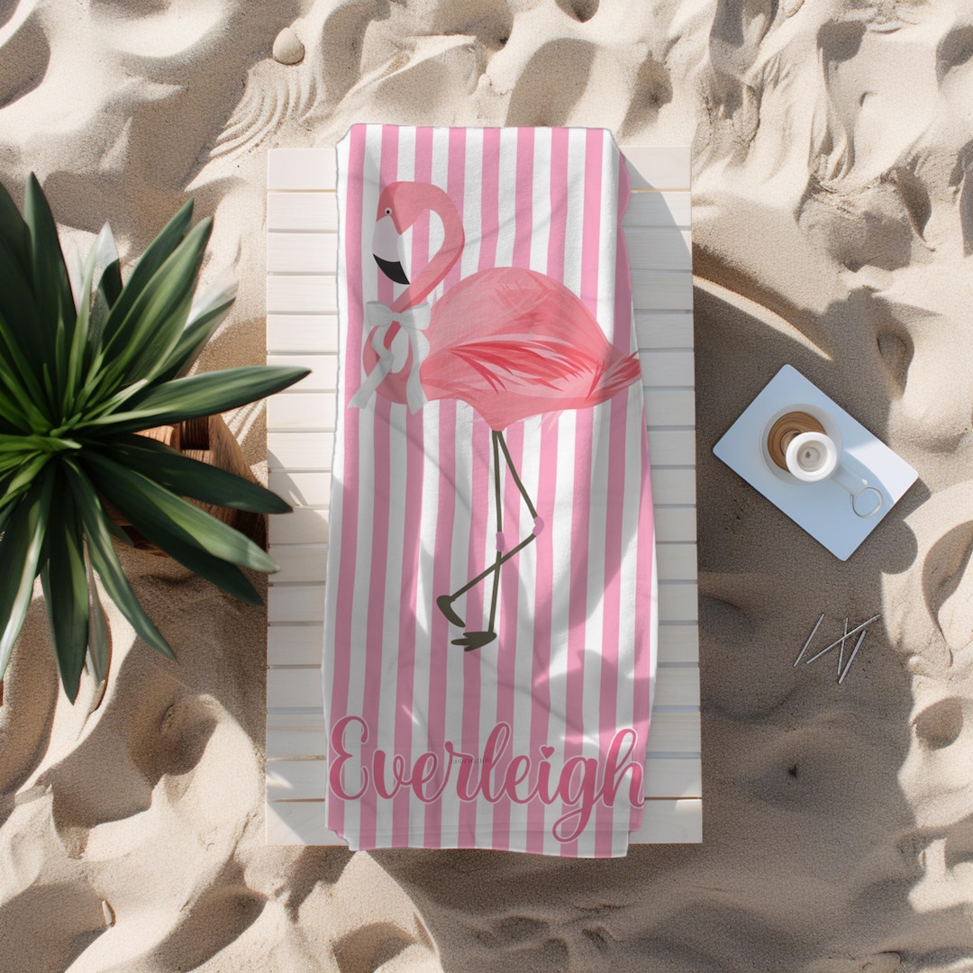 Sunny Pink Flamingo Round Beach Towel main image 0