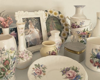 Vintage Cottagecore Aesthetic Box -Jane Austen Teacups -Regency Jewelry -Fairycore Gifts -Coquette Royalcore Decor Trinket Dish