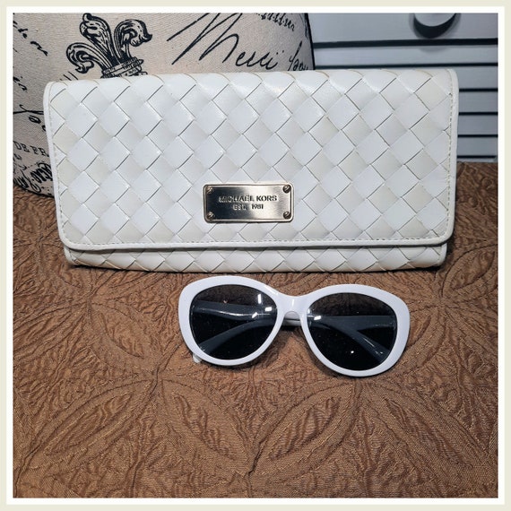 Michael kors basket weave purse hot sale