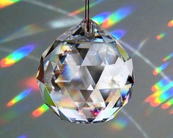 Feng Shui Crystal Sphere 30mm 40mm 50mm 60mm Faceted K9 Clear Round Rainbow Prism Hanging Window Sun Catcher