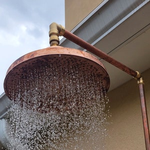 Pommeau de douche en cuivre massif non laqué , pommeau de douche , pommeau de douche en cuivre , pommeau de douche extérieur , pommeau de douche extérieur en cuivre , pommeau de douche image 1