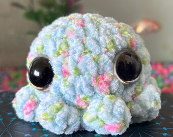 beginner- friendly No Sew Octopus crochet pattern.