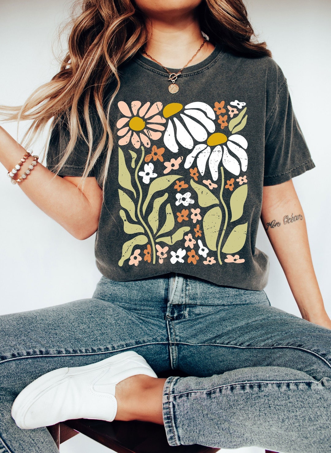 Comfort Colors® Shirt Flowers T-shirt Boho Wildflowers - Etsy