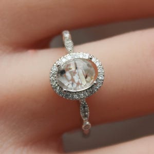 Ashes Ring, Cremation Ring, Pet Ashes, Pet Cremation Ring, Pet Memorial Jewelry, Pet Cremation Jewelry, 14 k Gold (NON-HUMAN REMAINS)
