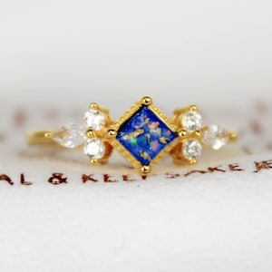 Ashes Jewelry, Ashes Ring, Cremation Ring, Cremation Jewelry, Pet Memorial Gift, Pet Ashes Jewelry, 14k gold, 18k gold (NON-HUMAN REMAINS)