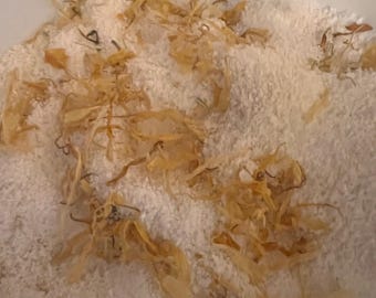 Gold Sea Moss Ritual Bath Soak – 10,000mg High Potency Mineral Infusion – Kosher Salt & Calendula – Shamanic Solar Abundance – 8oz