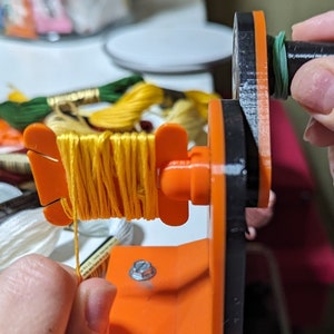 Broderigarns spolvinda: Korsstygnsorganisatör bild 3