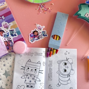 Personalized Gabbys Dollhouse Coloring Book: Party Favor with Crayons