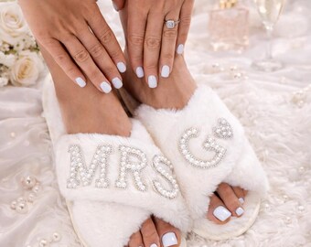 High Quality Custom Mrs Slippers: Personalized Bride Slippers