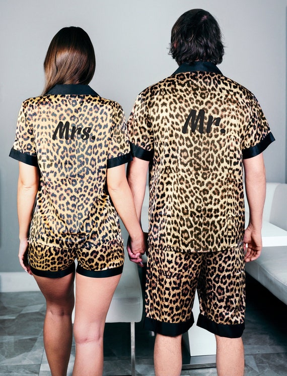 Custom Mr. & Mrs. Couple Matching Sweatsuits-custom Bride and Groom outfit  –
