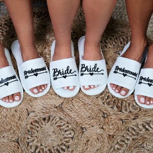 Custom Spa Slippers with names, Bachelorette slippers, Bridesmaid disposable slippers, Maid of Honor slippers, Bridesmaid gift, Spa slippers