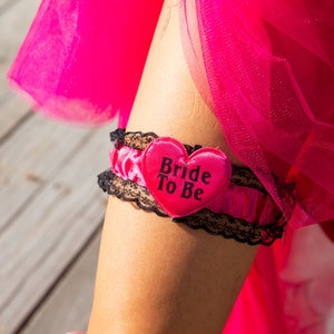 Bachelorette Garter, Wedding Garter, Bride to be Garter, bridal garter, Tossing Garter, Bachelorette favor, Bride to be gift, Bridal shower