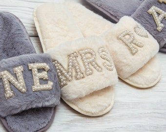 Mrs Custom Slippers, Bridal Slippers, Bridesmaids slippers, Bachelorette gifts, Bridesmaids gifts