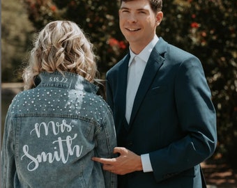 Wedding bridal Jean Jacket, Custom Denim Mrs Jacket with pearls, Bride Jacket, Wedding jacket, Personalized jacket, Bridal jacket - Autumn