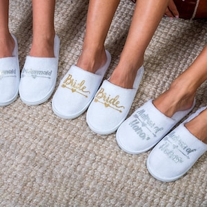 Customized Bridesmaid Slippers, Personalized Spa slippers, Bridesmaid Gift, Terry Open toe Closed Toe slippers, White Black Slippers