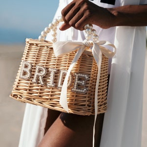 Bride Bag with pearls handle, Customized Straw Bag, Wifey Bag, Mrs Bag, Honeymoon bag, Pearls bag, Bride gift, Bridal shower -Pearls handle