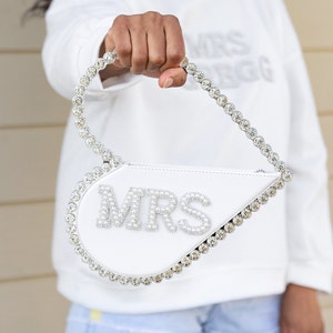 Mrs Bag, Wedding bridal mini bag, Custom Bride Bag,Rhinestone Heart bag, Bridal gift, Bridal party gift, Bachelorette favors, Mrs Bag-Heart