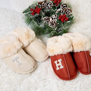 Christmas Custom slipper, Personalized Warm Slippers, Christmas gift, Winter Bridesmaid slippers, Bride slippers, Gift for her, Mom gift-new