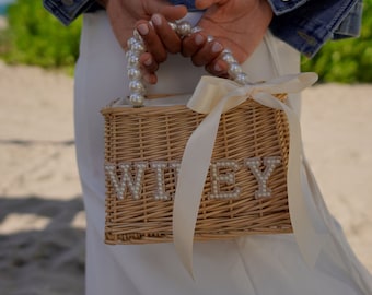 Personalized Wifey Straw Bag: Bride Gift with Pearl Handle